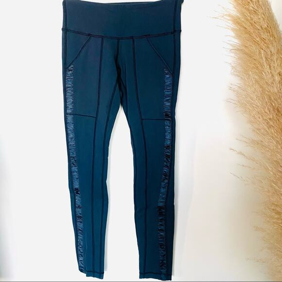 LULULEMON Navy Blue Ruched Tuxedo Satin Stripe Leggings Pockets 4 Yoga Pant - Picture 12 of 13
